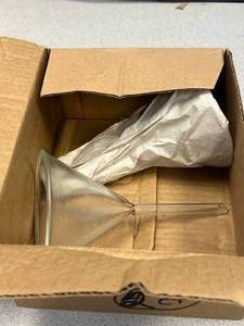 lot 26 image: 2 Count Heavy Wall Funnels, See Photos
