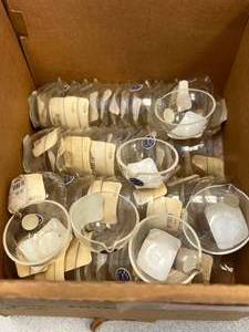 lot 50 image: Box of 40ml Evaporating Dishes
