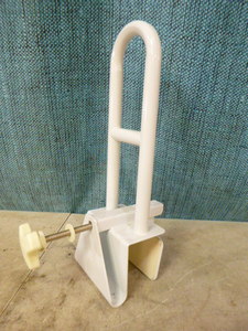 lot 31 image: Bathtub Grab BarSafety Rail