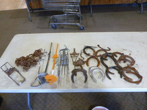 lot 45 image: Vintage Traps and Horseshoes