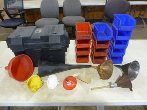 lot 84 image: Garage Items