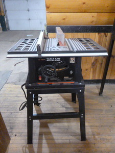 lot 102 image: 10 Table Saw on Stand