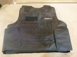 lot 115 image: Mens Bullet Safe Ballistic Vest