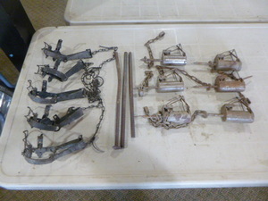 lot 120 image: 11 Animal Traps