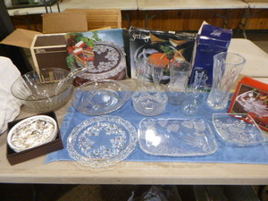 lot 141 image: Elegant Serving Pieces