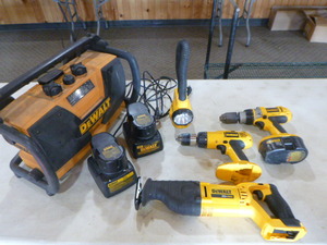 lot 175 image: DeWalt Power Tools