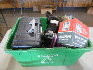 lot 192 image: Garage Items