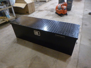 lot 228 image: Arksen Toolbox