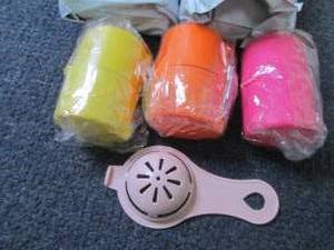 lot 18 image: 3 Sets-4 pc Egg Shell Opener Sets R...
