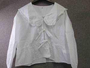 lot 25 image: Medium Baby Doll Blouse...