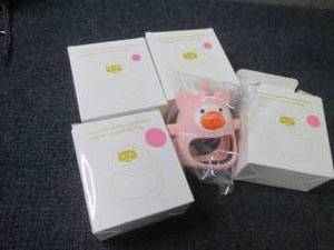 lot 35 image: 4 Pig Silicone Teething Toys...