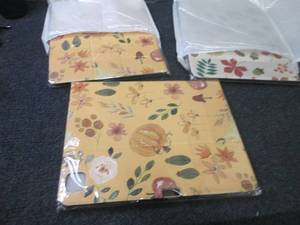 lot 68 image: 3 Tablet Covers...