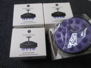 lot 82 image: 4 Scalp Massagers...
