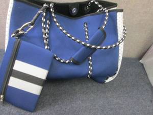lot 118 image: Neoprene Tote...
