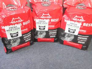 lot 178 image: 3- 8 lb Bags Worlds Best Cat Litte...
