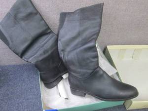 lot 186 image: Fanfares Ladies Leather Black Esthe...
