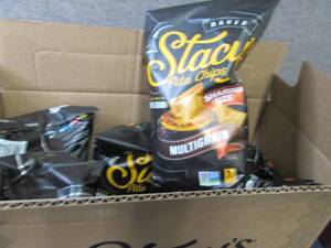lot 260 image: 6- 16 oz Stacys Pita Chips...