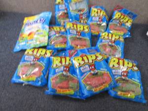 lot 341 image: 11- 4 oz Rips , 1 Hi-Chews...