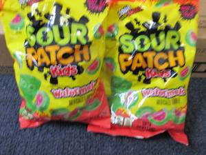 lot 454 image: 12- 8 oz Sour Patch Kids Watermelon...