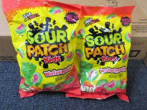 lot 457 image: 12- 8 oz Sour Patch Kids Watermelon...