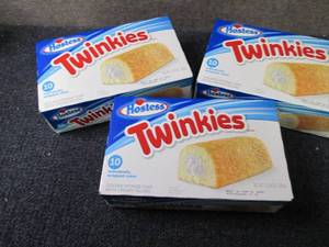 lot 249 image: 3- 13.58 oz Hostess Twinkies...