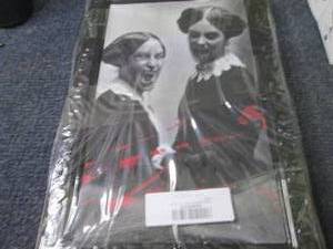 lot 77 image: 8 pc Halloween Wiggle Pictures...