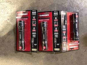 lot 11 image: Lot of Husky 800 Lumens Dual Power LED Rechargeable Focusing Flashlight Customer Returns See Pictures