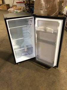Vissani 3.2 cu. ft. Mini Refrigerator in Stainless Steel Dented on Side  Customer Returns See Pictures