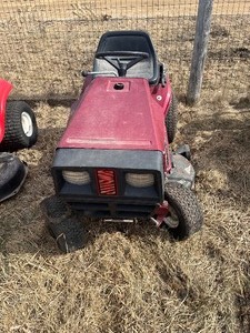 lot 4 image: Huskee  12hp 39  we did not try running it