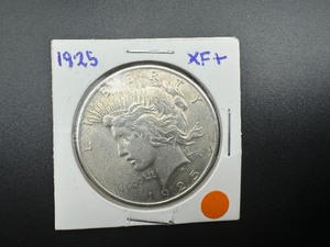 lot 21 image: 1925 XF Peace Dollar