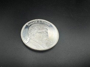 lot 43 image: Proof 1oz Silver Trump Round, .999