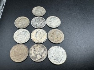 lot 57 image: Ten Mixed Silver Dimes