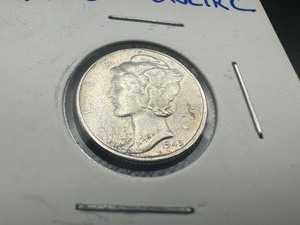 1945 D Uncirculated Mercury Dime, Near Full Separated Bands