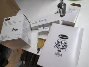 lot 9 image: Spray painter maintenance supplies...