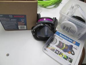 lot 11 image: Sundstrom respirator pack and Bosch...