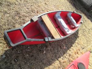 Nice clean canoe ready to hit the water!!