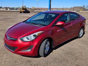lot 9 image: 2015 Hyundai Elantra