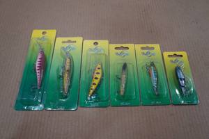 lot 48 image: 6 Fishing Lures - Big Catch
