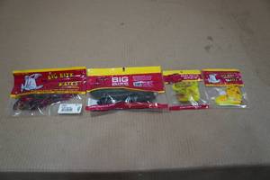 lot 49 image: Assorted Soft Baits - Big Bite Baits