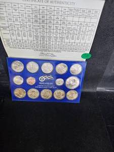lot 98 image: 2008 -P UNC Mint Set