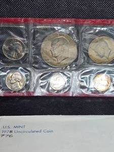lot 112 image: Toned 1976 Mint Set, P  & D