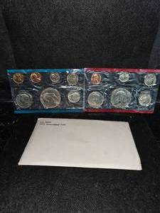 lot 124 image: 1973 Mint Set