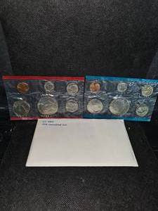 lot 129 image: 1976 Mint Set