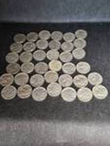 lot 9 image: Buffalo Nickels, 1920s (38 count)