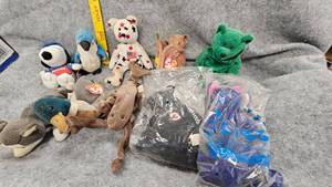 lot 57 image: Beanie Baby Lot