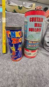 lot 162 image: Tinker Toy Zoo-Incomplete, Tinker Toy Curtain Wall Builder Set