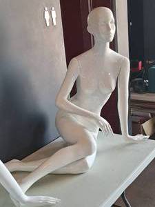 lot 179 image: 37 Female MannequinDisplay