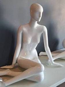 lot 180 image: 36-12 Female MannequinDisplay