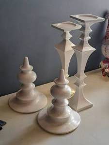 lot 196 image: Assorted Home Dcor - Pedestals (x2) and Urn Toppers (x2)
