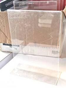lot 206 image: Lot of (7) Acrylic Picture FrameStand 8-12x11 (Clear)